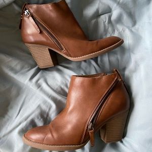 Dolce Vita caramel colour booties